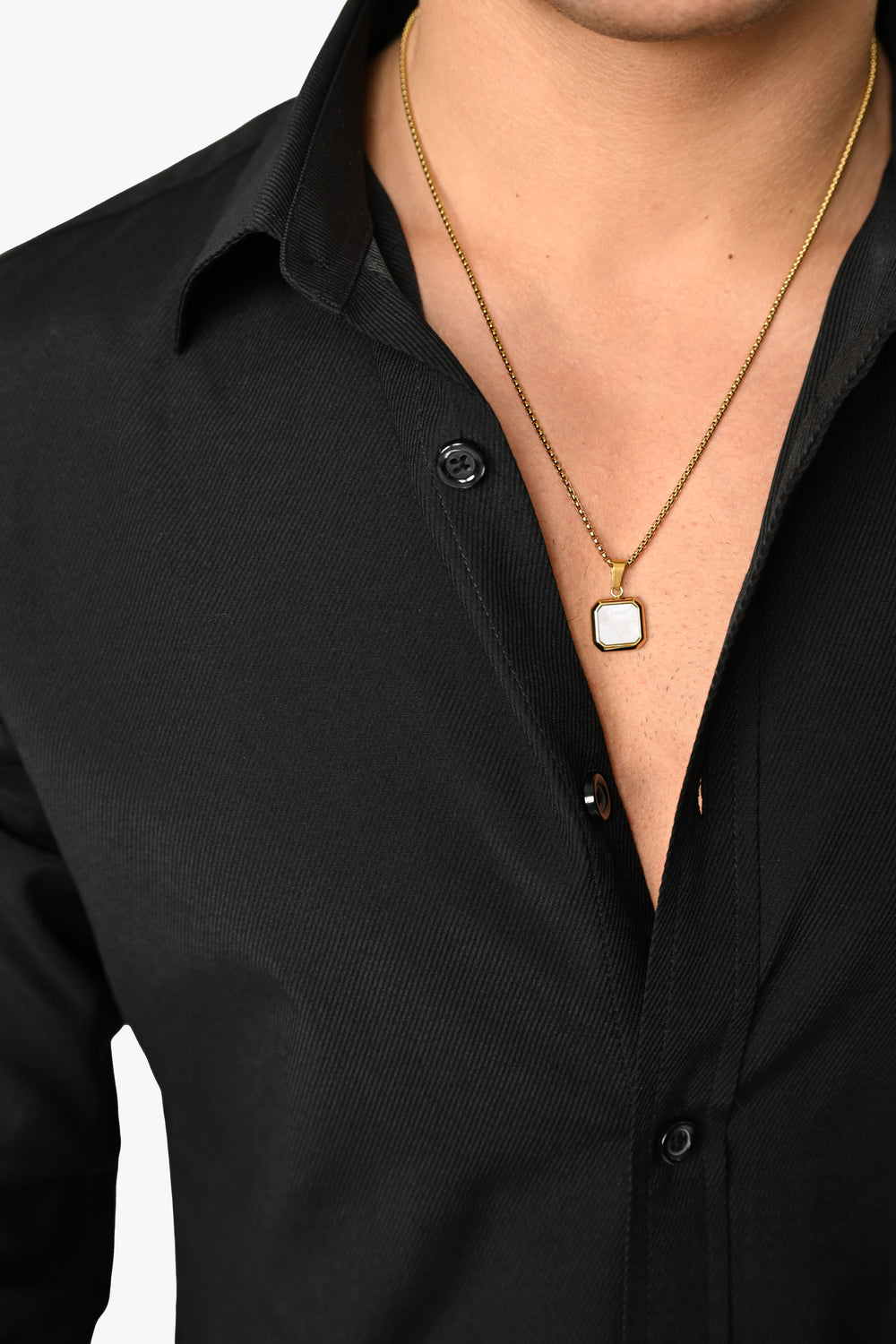 NECKLACE WHITE