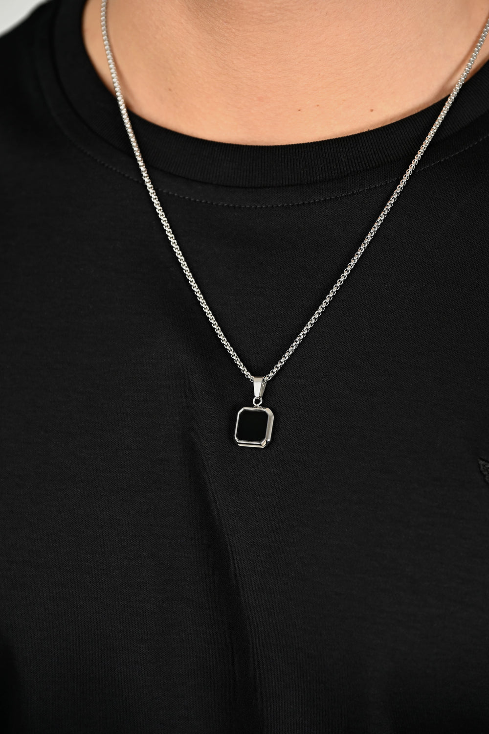 NECKLACE SILVER