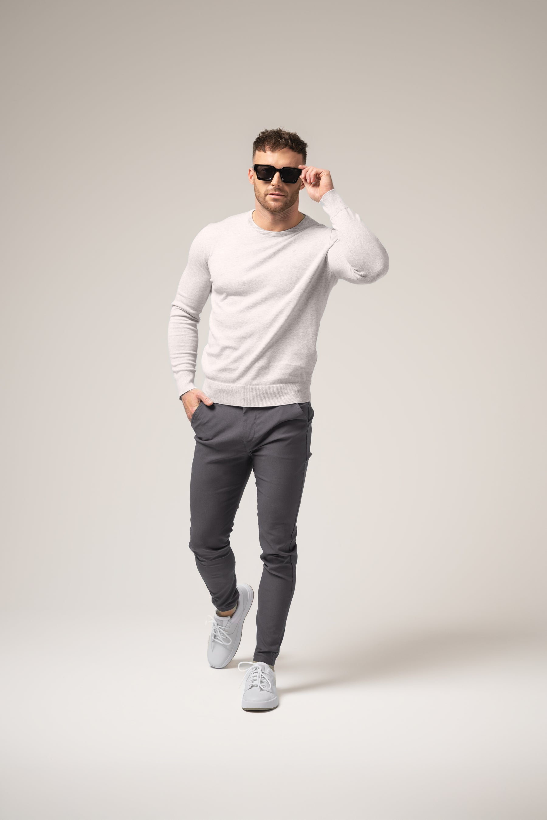 NOVERO SWEATER IN GREY