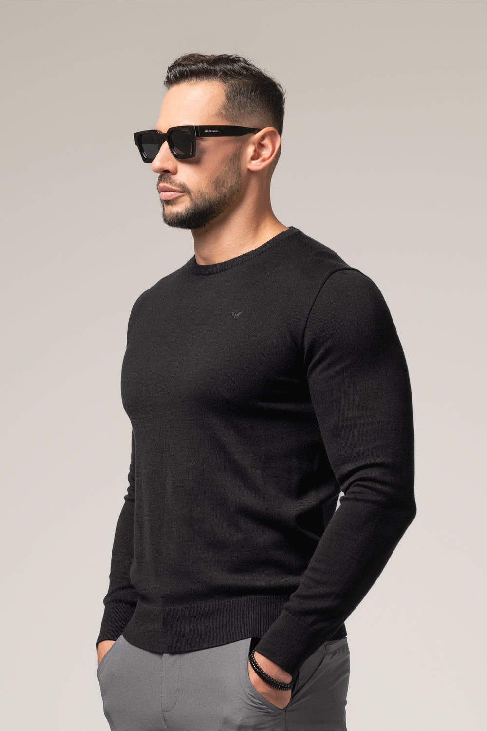 Novero Fine-Knit Crewneck | Nero Profondo