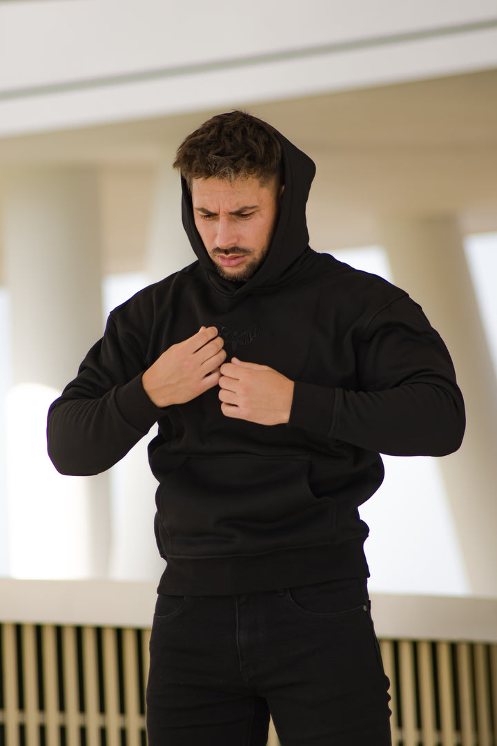 LUCA HOODIE IN BLACK