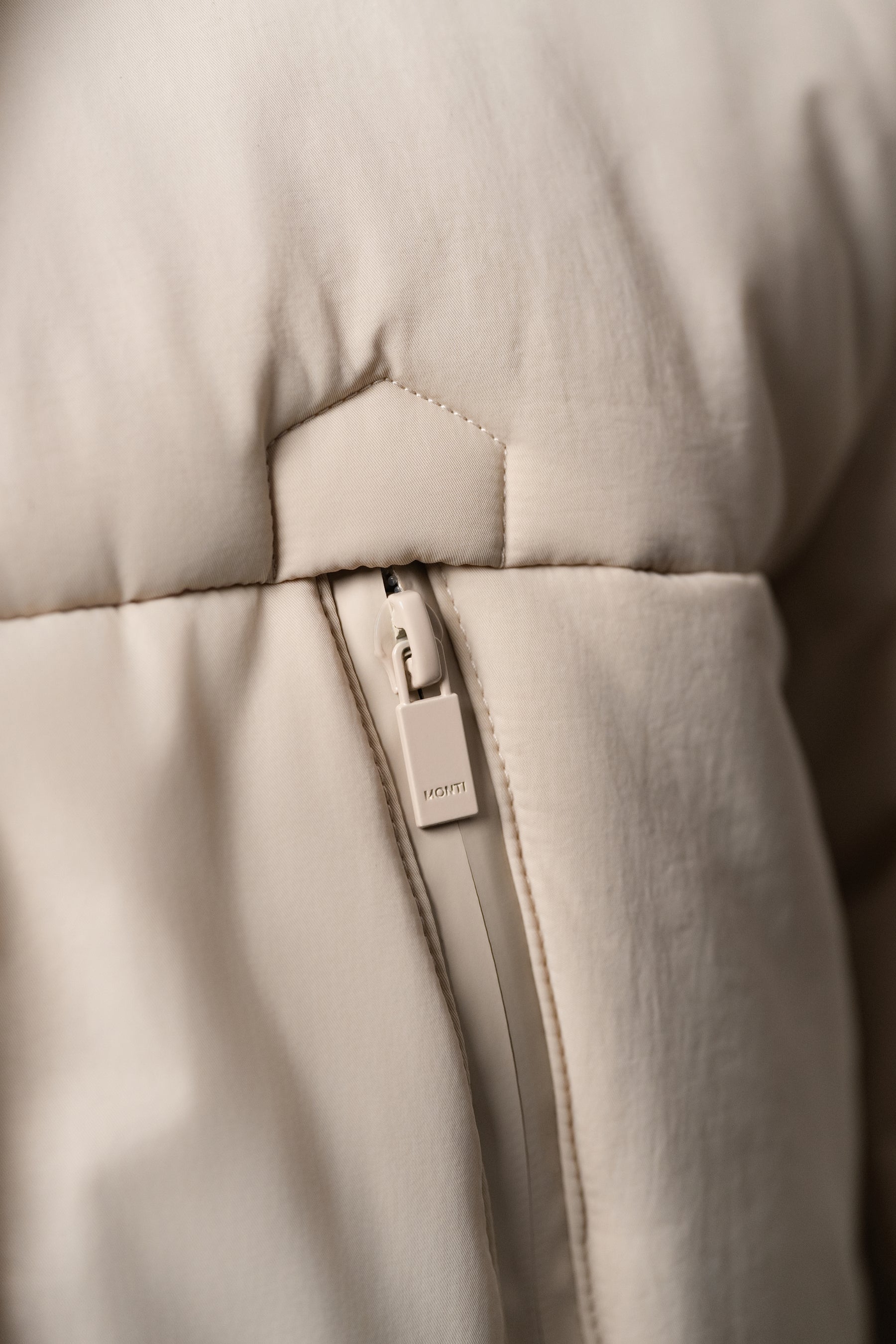 Stefano Technical Puffer | Sabbia Toscana