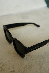 GAFAS DE SOL NEGRAS