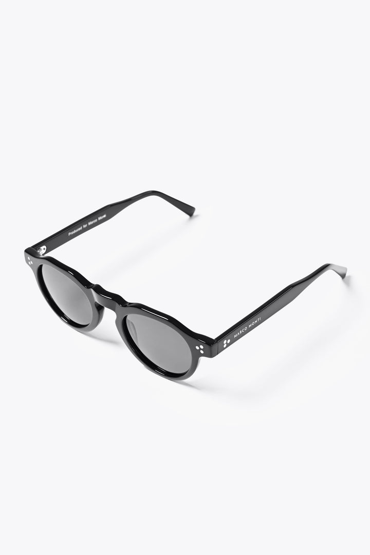 ROUND SUNGLASSES in BLACK
